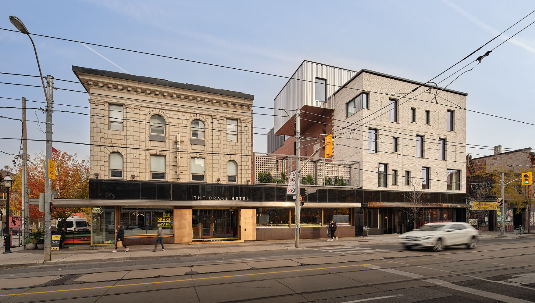 Modern_Wing_Exterior_Double_Space-Drake