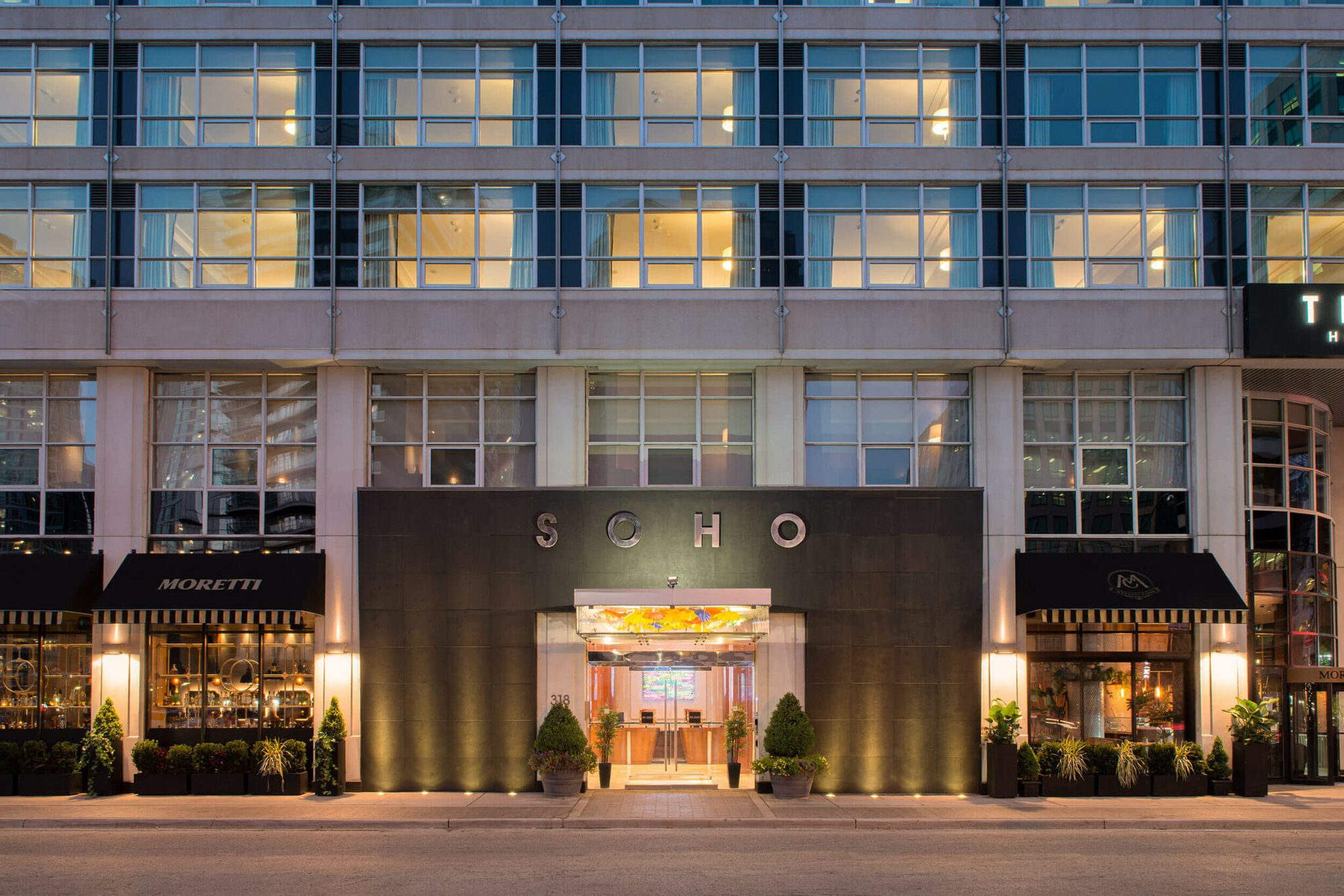 The-Soho-Hotel-Front-Entrance-Dusk
